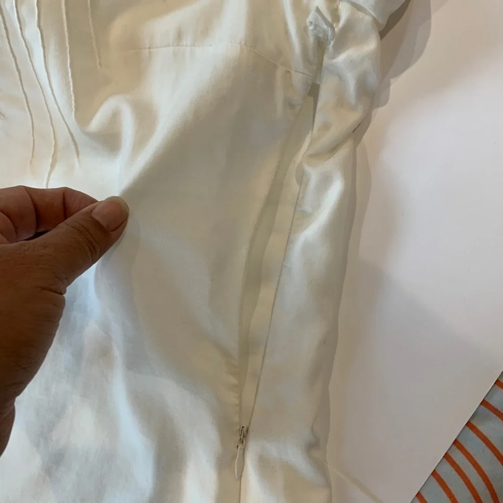 Sally Tseng| 100% Cotton Short Puff Sleeve Blouse - Picture 5 of 7